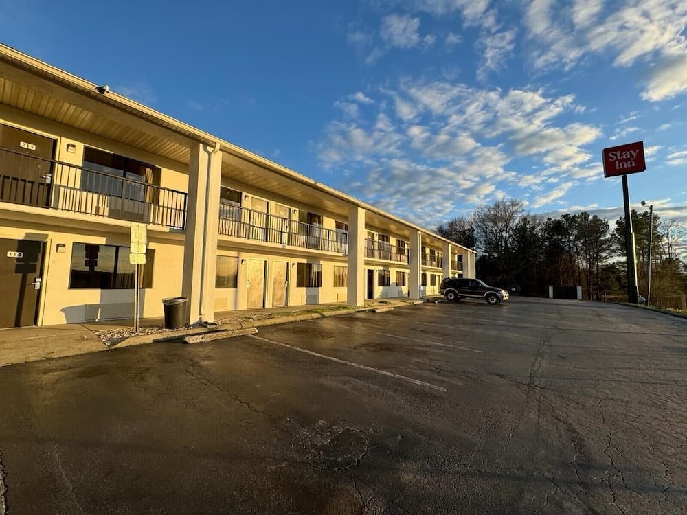 Super 8 by Wyndham Kannapolis property views in Kannapolis, NC — gallery photo 3