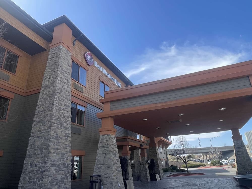 Best Western Plus KC Speedway Inn & Suites featured exterior or lobby in Kansas City, KS — similar hotel