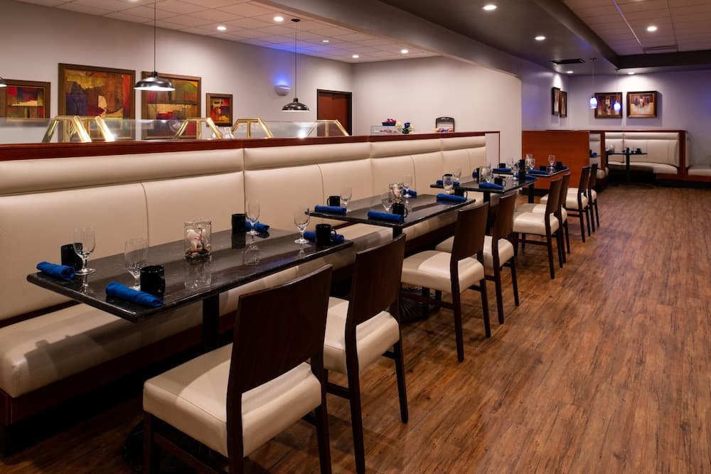 Holiday Inn Hotel & Suites Beaumont Plaza (I-10 & Walden) by IHG gallery photo in Beaumont, TX — image 4