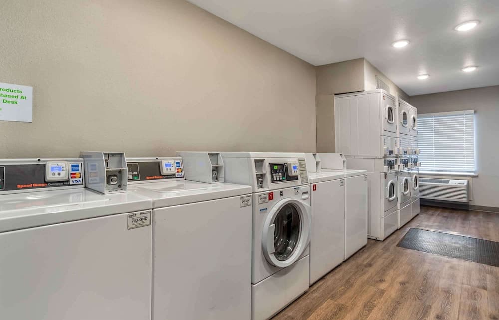 Extended Stay America Select Suites - Jackson - South property views in Byram, MS — gallery photo 3