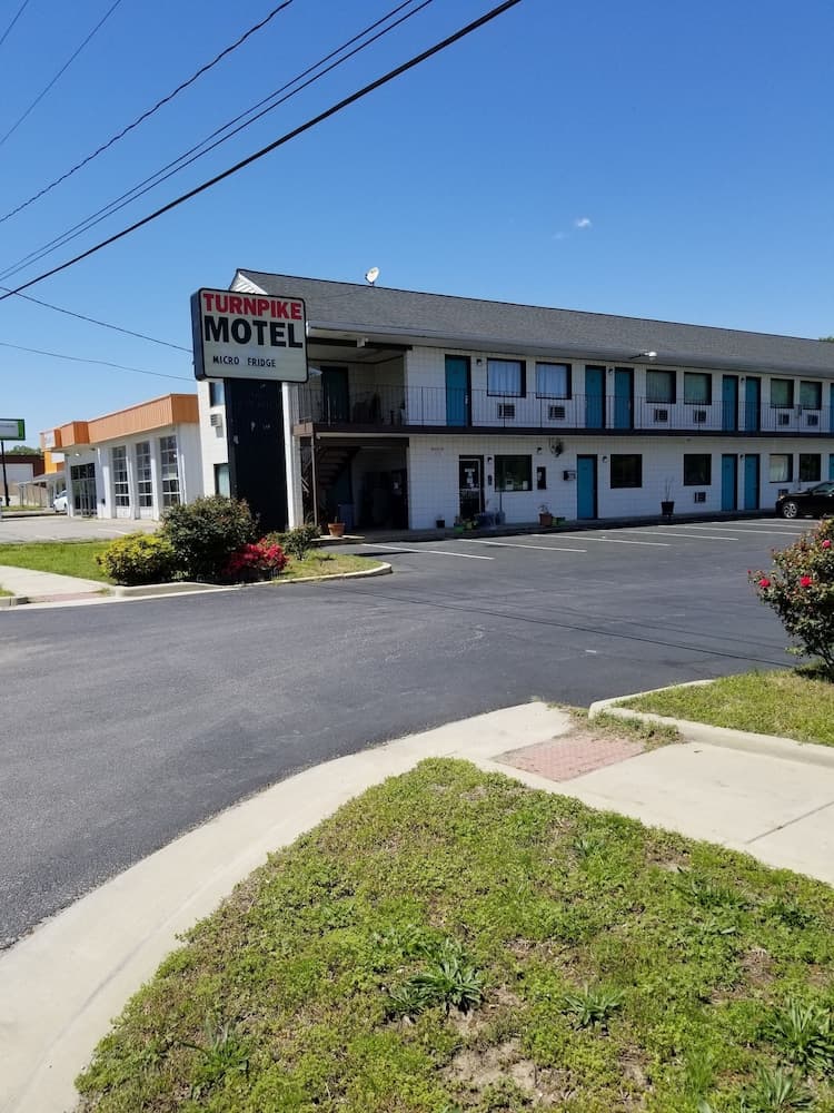 Turnpike Motel Richmond VA by Hotel O US 60 featured exterior or lobby in Richmond, VA — similar hotel
