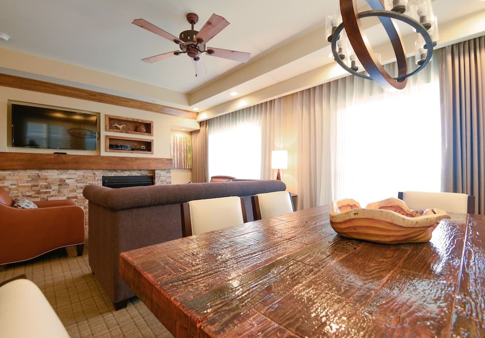 Hyatt Vacation Club at The Lodges at Timber Ridge, Branson interior in Branson, MO — gallery photo 2