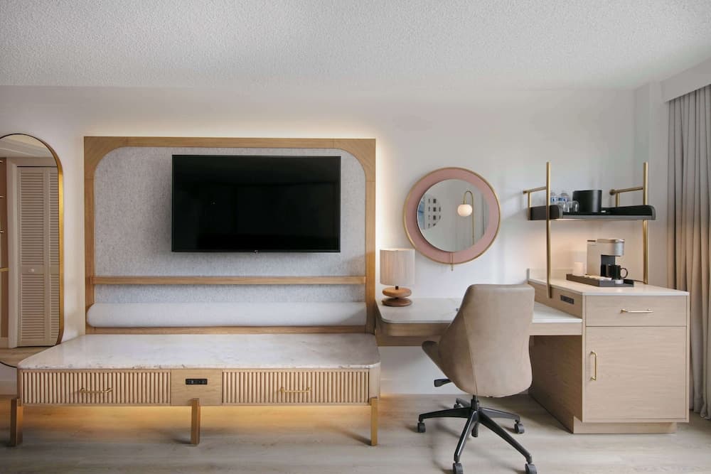 Sonesta Miami Airport interior in Miami, FL — gallery photo 2