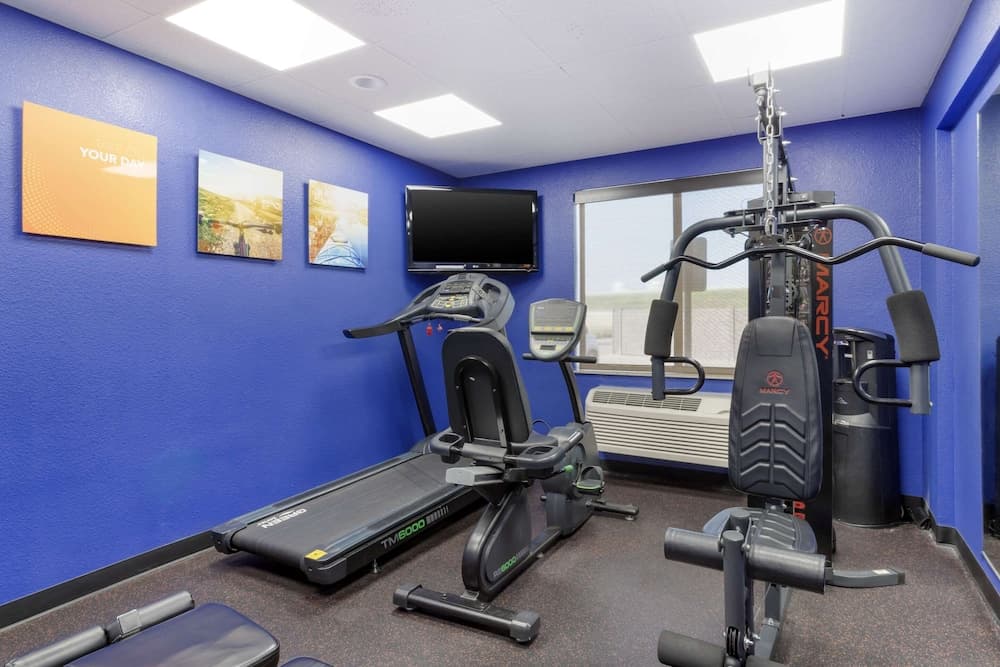 Comfort Inn Orange I-10 interior in Orange, TX — gallery photo 2