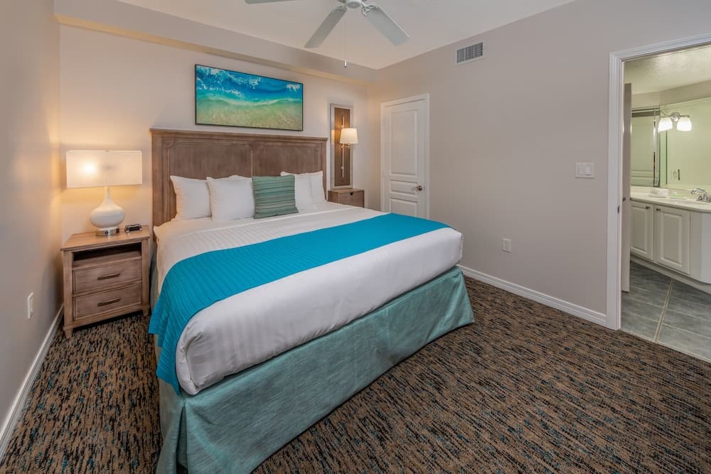 Holiday Inn Club Vacations Panama City Beach Resort by IHG interior in Panama City Beach, FL — gallery photo 2