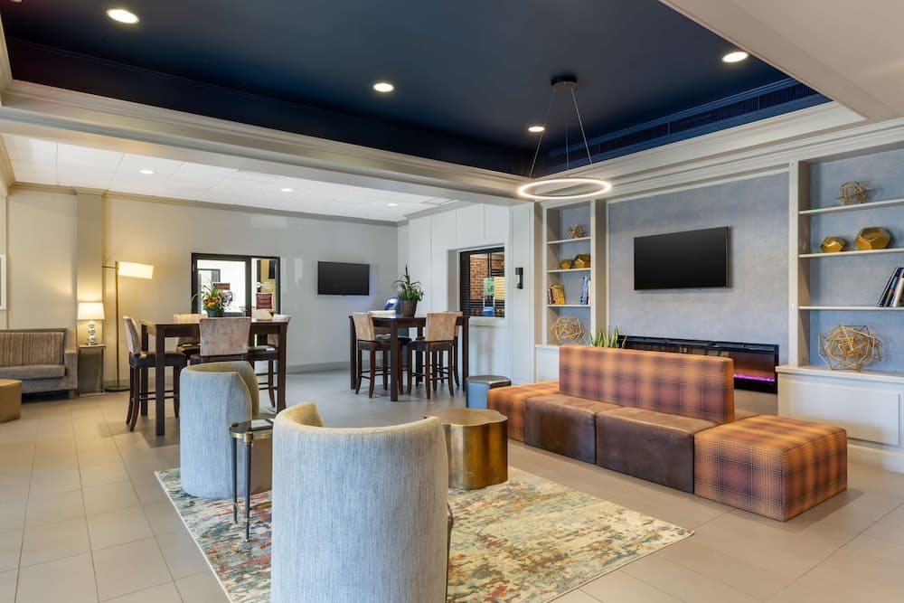 Clarion Inn North Haven - New Haven North property views in North Haven — gallery photo 3