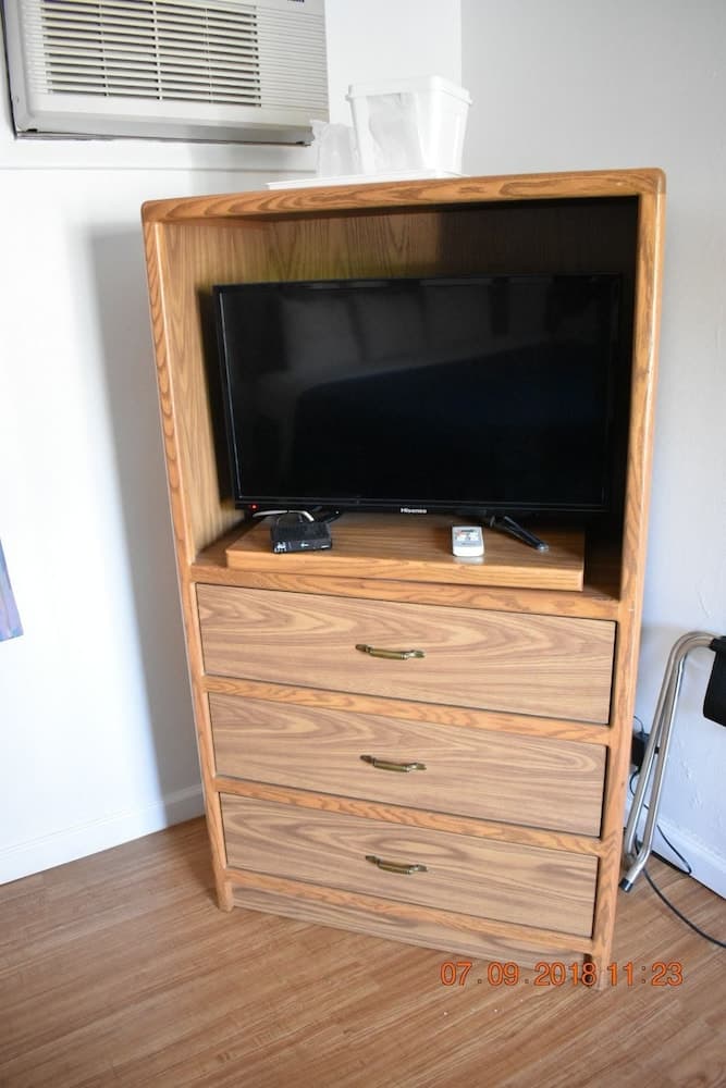 Economy Inn Cadillac MI by Hotel O property views in Cadillac, MI — gallery photo 3
