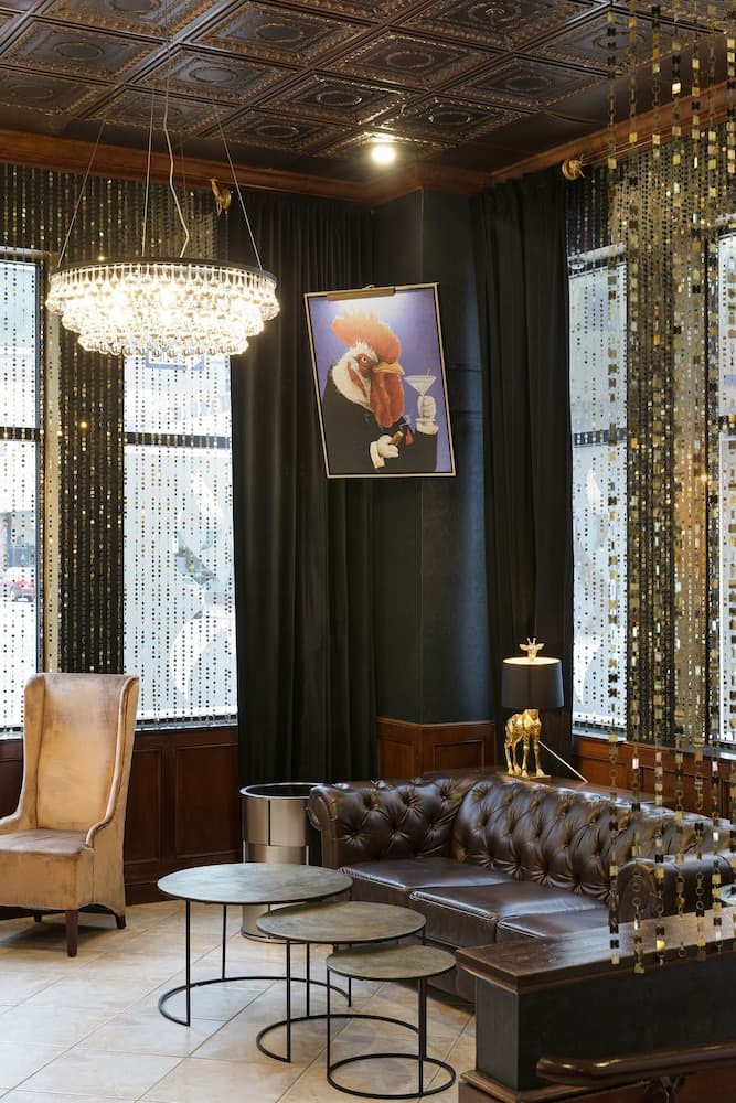 Des Lux Hotel gallery photo in Des Moines, IA — image 19