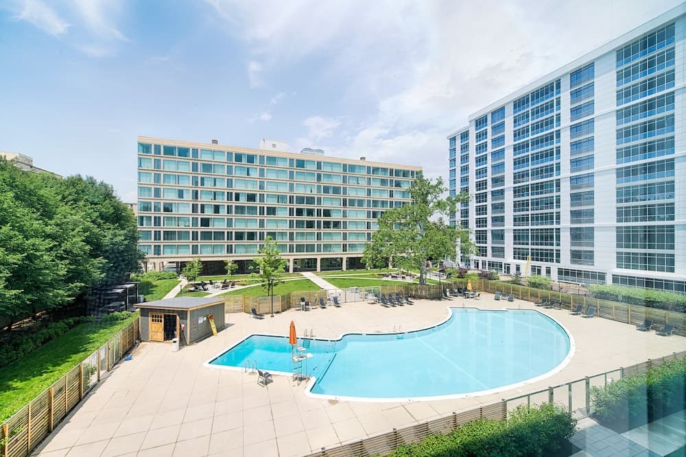 The View Apartment featured exterior or lobby in Washington, DC — similar hotel