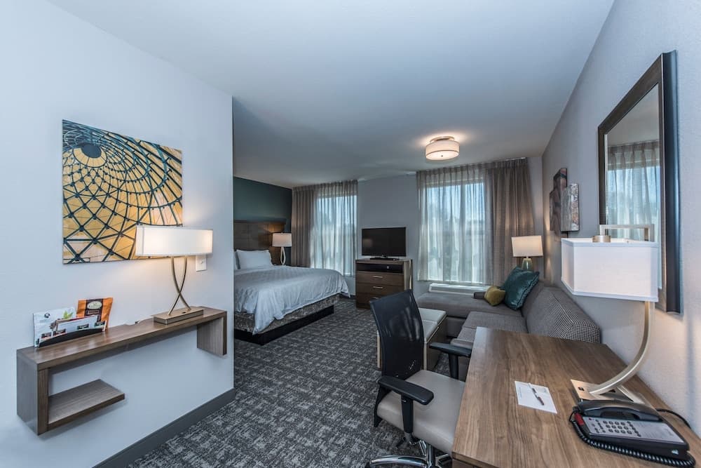 Staybridge Suites Charleston - Mount Pleasant by IHG property views in Mount Pleasant, SC — gallery photo 3