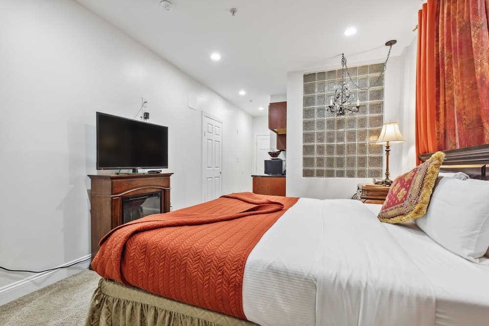The Columbia Inn at Peralynna Manor gallery photo in Columbia, MD — image 71