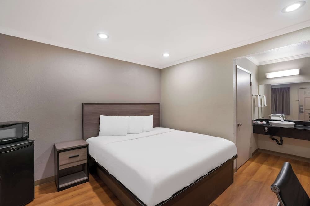 Econo Lodge Vallejo Fairgrounds gallery photo in Vallejo, CA — image 33