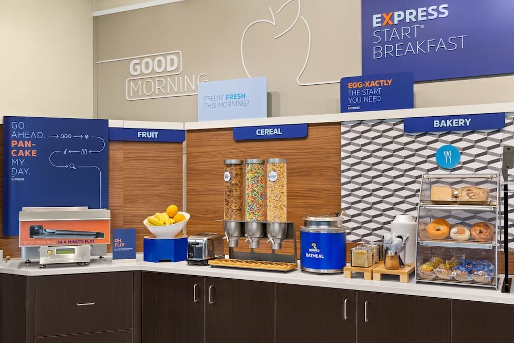 Holiday Inn Express & Suites Akron Regional Airport Area by IHG gallery photo in Akron, OH — image 32