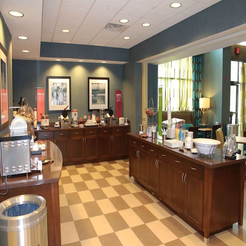 Hampton Inn & Suites Stroudsburg Pocono Mountains gallery photo in Stroudsburg, PA — image 5