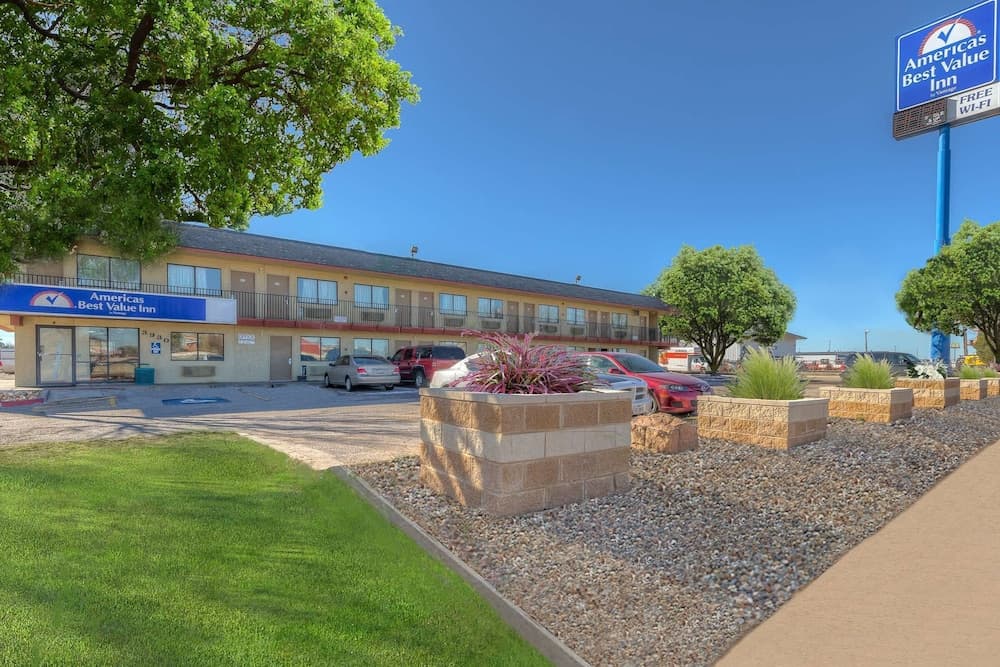 Americas Best Value Inn Amarillo Airport — hotel in Amarillo, Texas