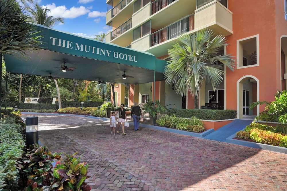 Ocean View 2 Bedroom in Coconut Grove featured exterior or lobby in Miami, FL — similar hotel
