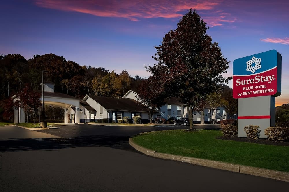 SureStay Plus Hotel by Best Western Highland Poughkeepsie featured exterior or lobby in Highland, NY — similar hotel
