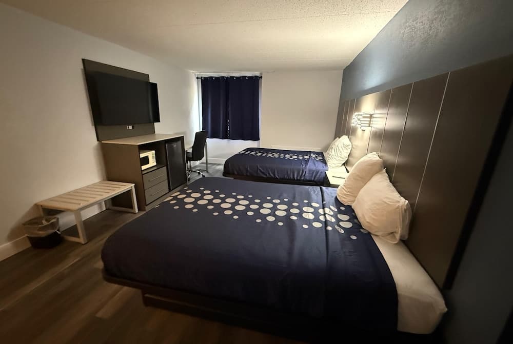 Coratel Inn and Suites La Crosse gallery photo in La Crosse, WI — image 14
