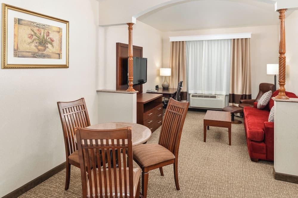 Citrus Suites Redlands Loma Linda Hotel gallery photo in Redlands, CA — image 35