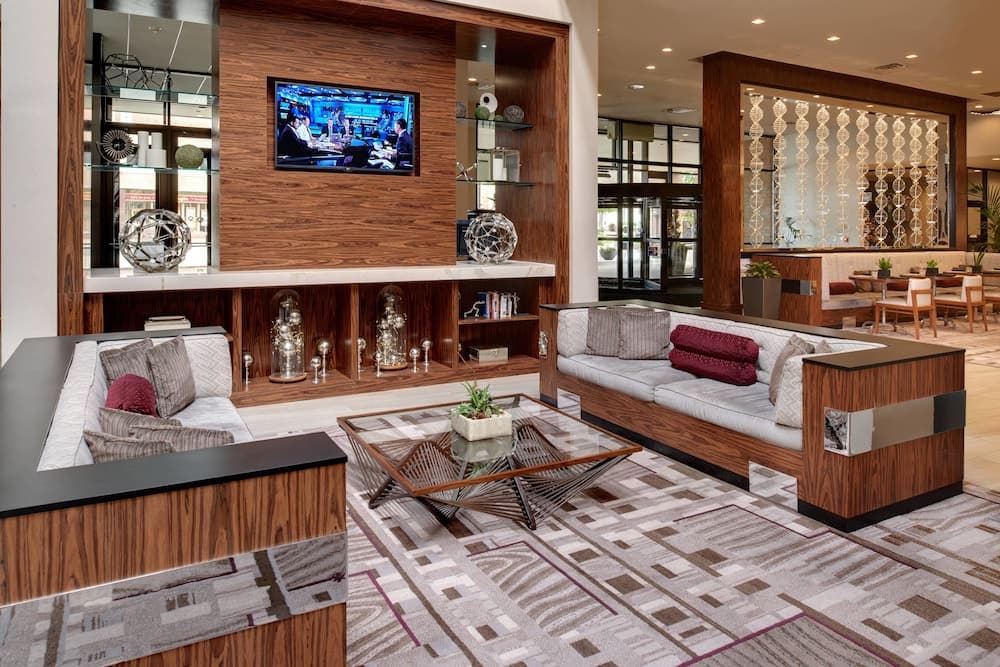 Marriott East Lansing at University Place interior in East Lansing, MI — gallery photo 2