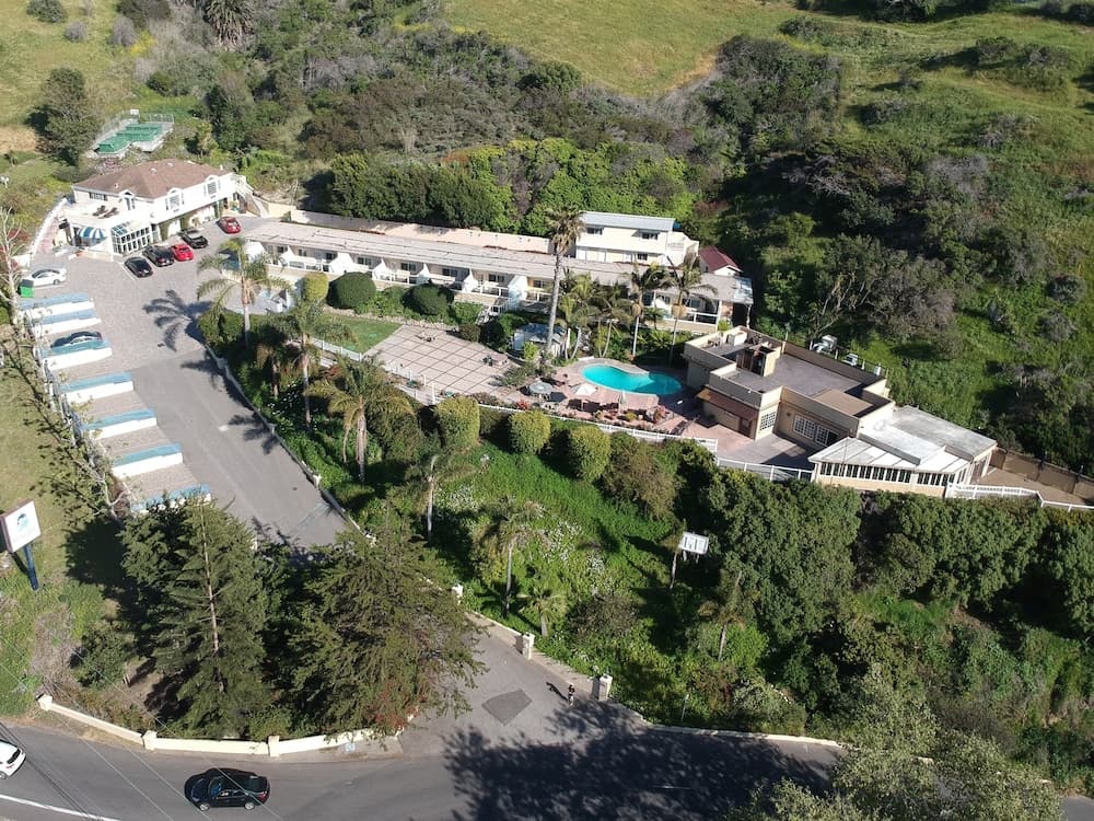 Malibu Country Inn featured exterior or lobby in Malibu, CA — similar hotel