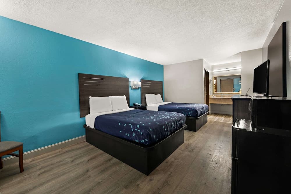 Rodeway Inn Richmond West End property views in Richmond, VA — gallery photo 3