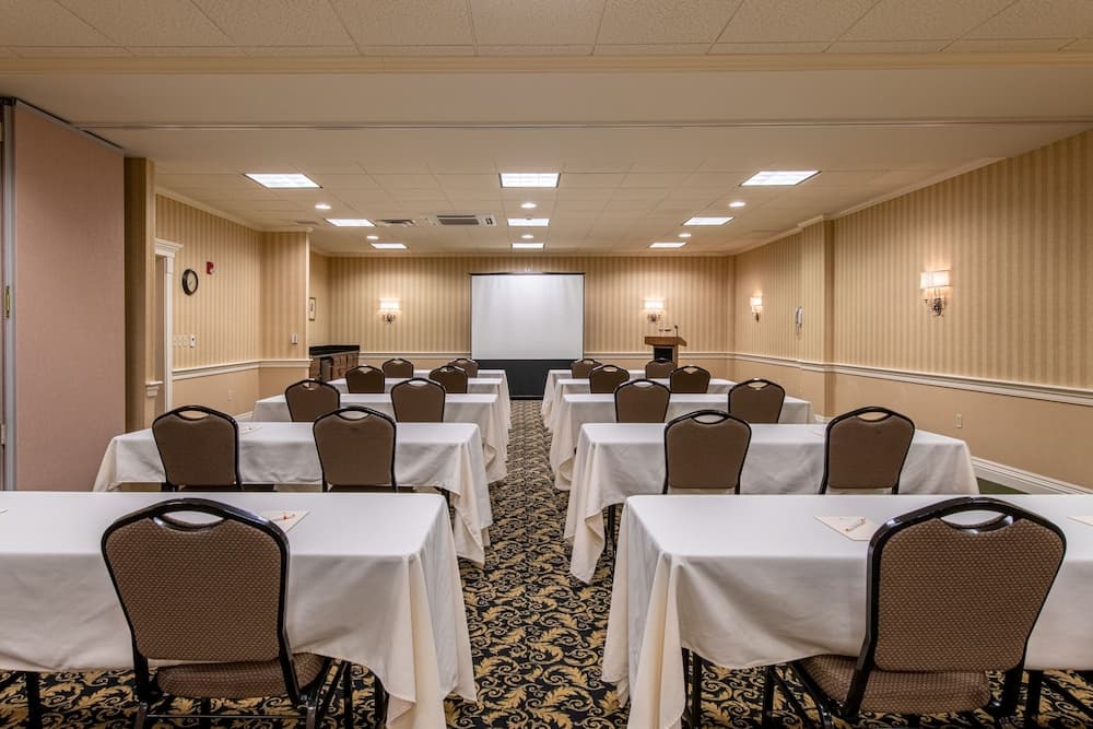 AmishView Inn and Suites gallery photo in Ronks, PA — image 32