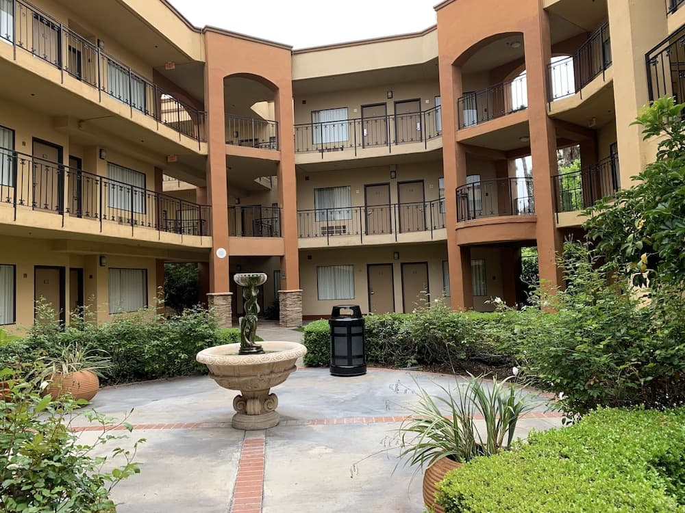 MainStay Suites John Wayne Airport by Choice Hotels property views in Santa Ana, CA — gallery photo 3