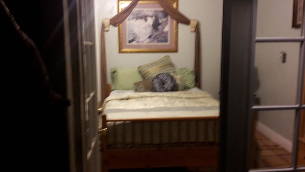 Pine Rose Inn property views in Oakhurst, CA — gallery photo 3