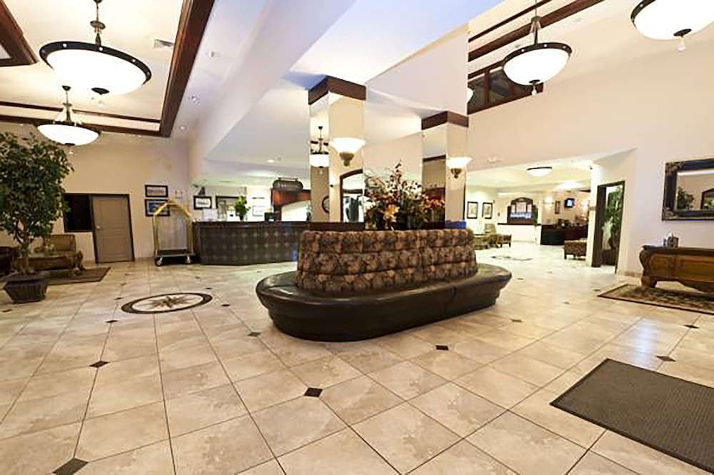 Shilo Inn Suites Hotel - Killeen interior in Killeen, TX — gallery photo 2