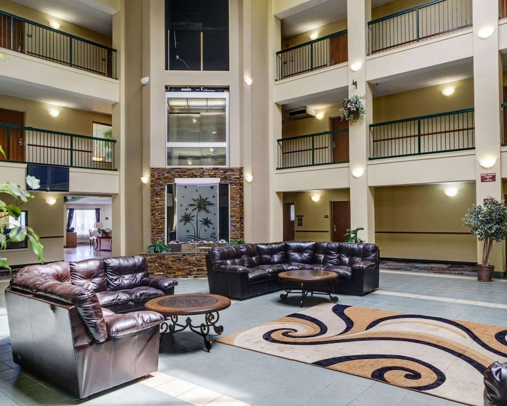 Quality Suites Baton Rouge East - Denham Springs property views in Baton Rouge, LA — gallery photo 3