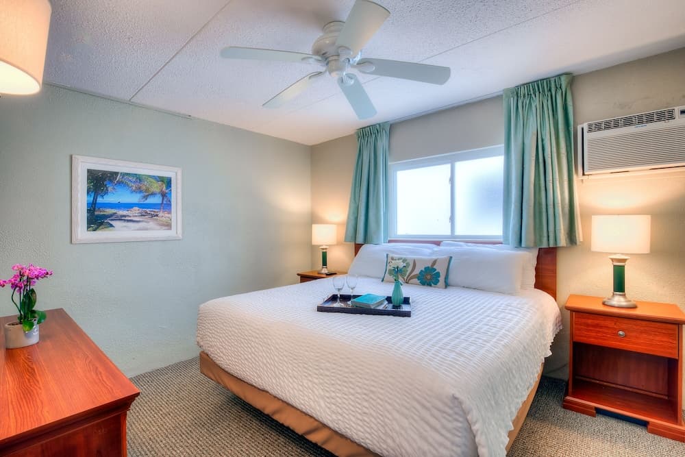 Armada By-the-Sea interior in Wildwood Crest, NJ — gallery photo 2