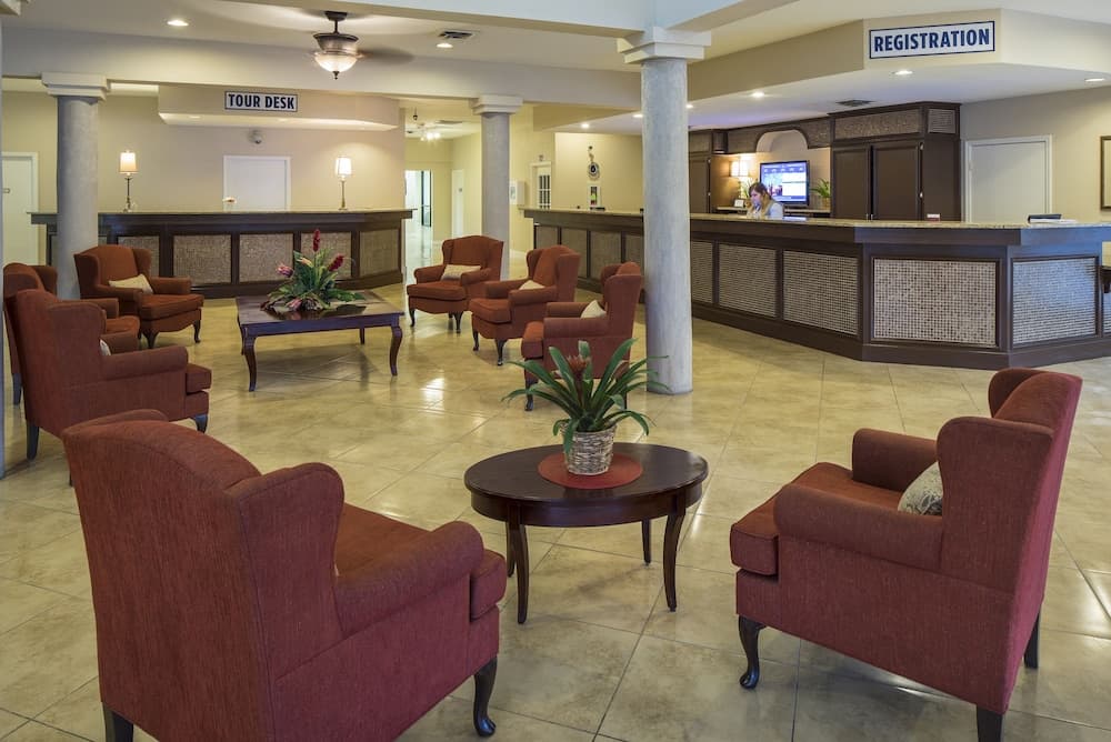 The Suites at Fall Creek interior in Branson, MO — gallery photo 2