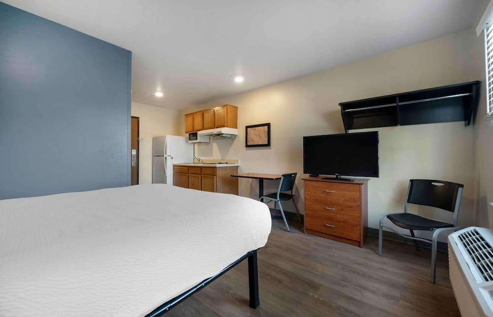 Extended Stay America Select Suites - Beaumont gallery photo in Beaumont, TX — image 4