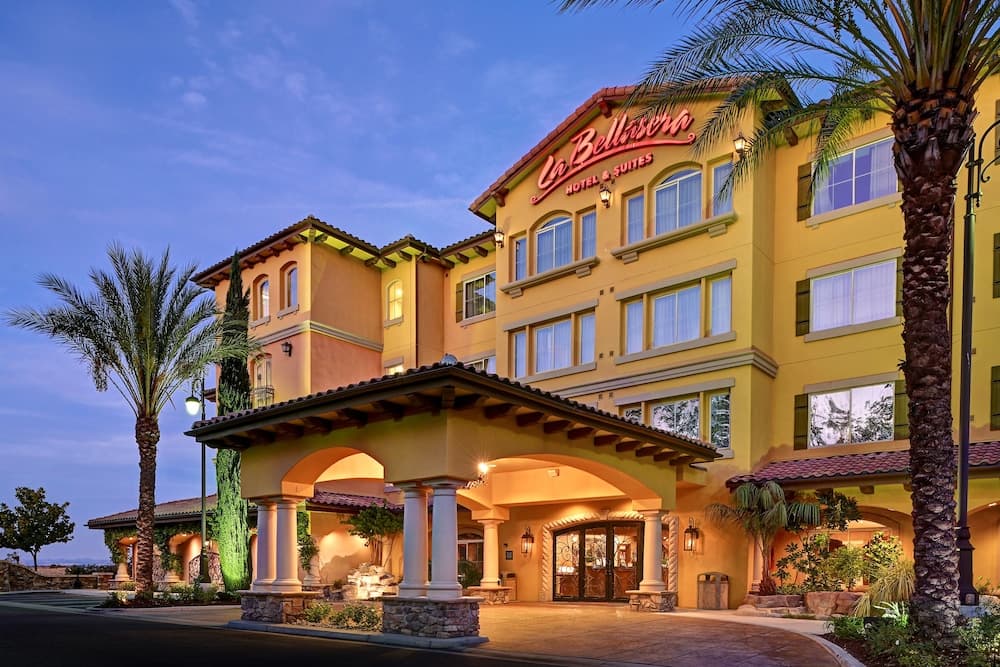 Bellasera Hotel & Suites Paso Robles, Tapestry by Hilton featured exterior or lobby in Paso Robles, CA — similar hotel