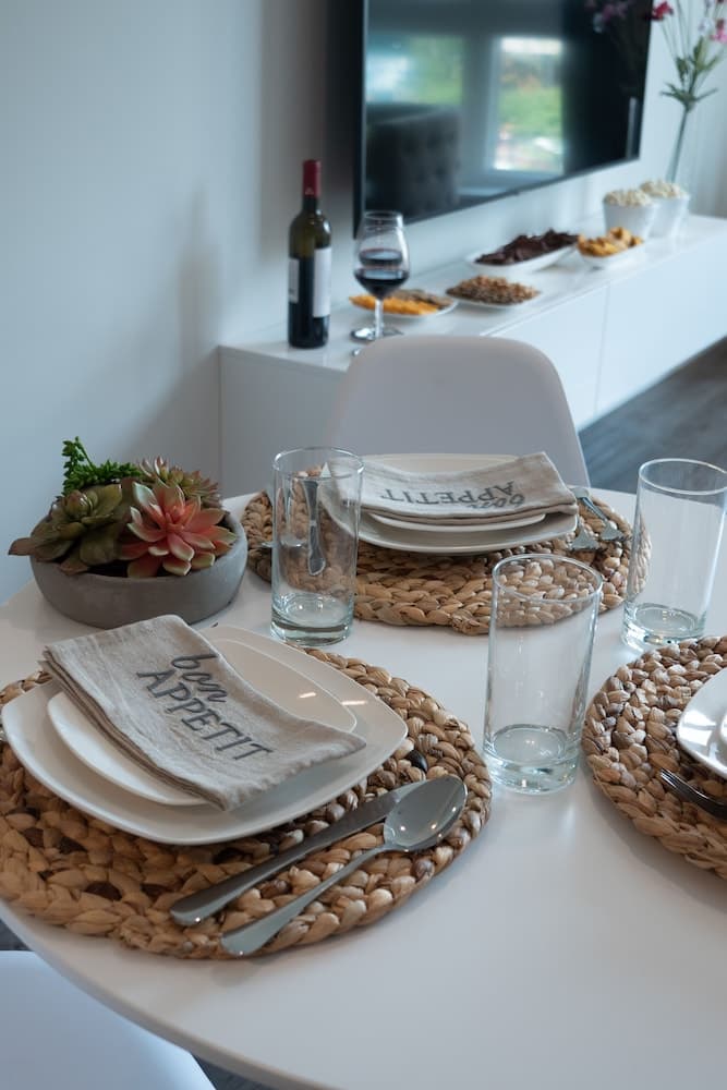 Luxury Furnished Apartments by Hyatus Downtown at Yale gallery photo in New Haven, CT — image 51