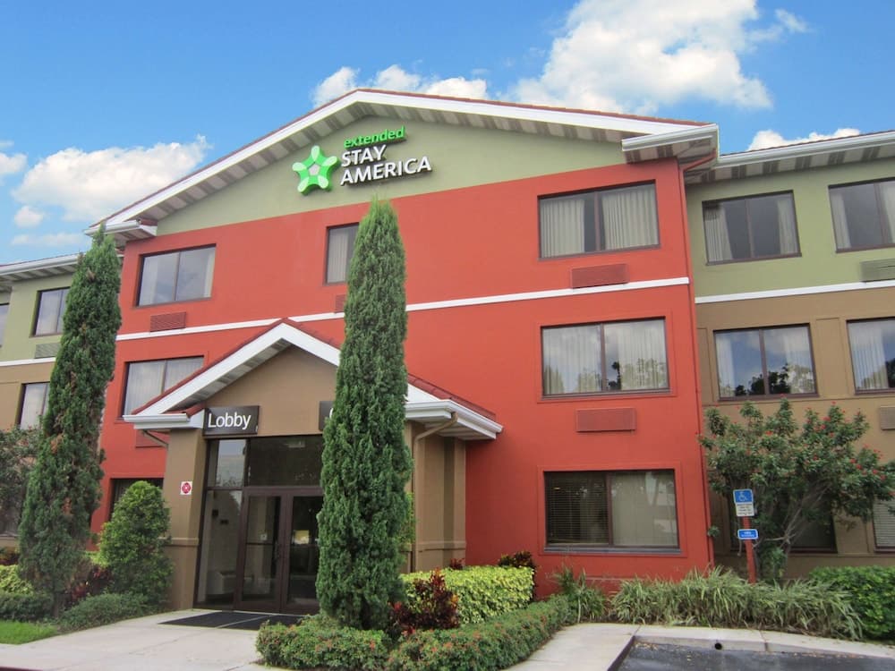 Extended Stay America Suites Ft Lauderdale Cyp Crk NW 6th Wy featured exterior or lobby in Fort Lauderdale, FL — similar hotel