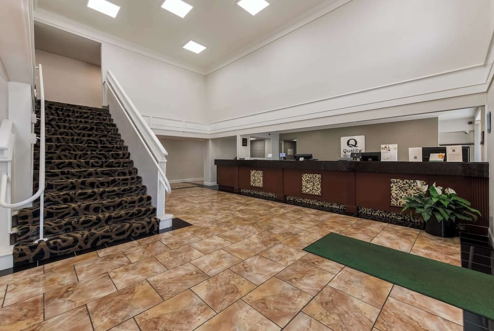 Quality Inn Saint Louis Airport interior in St. Louis, MO — gallery photo 2