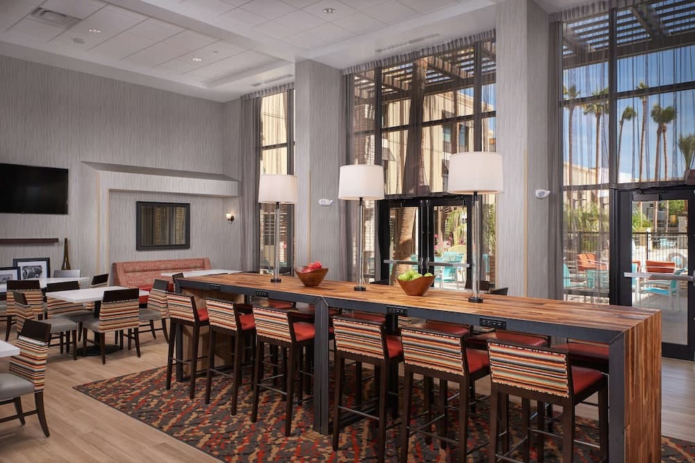 Hampton Inn & Suites Phoenix/Scottsdale on Shea Boulevard property views in Scottsdale, AZ — gallery photo 3