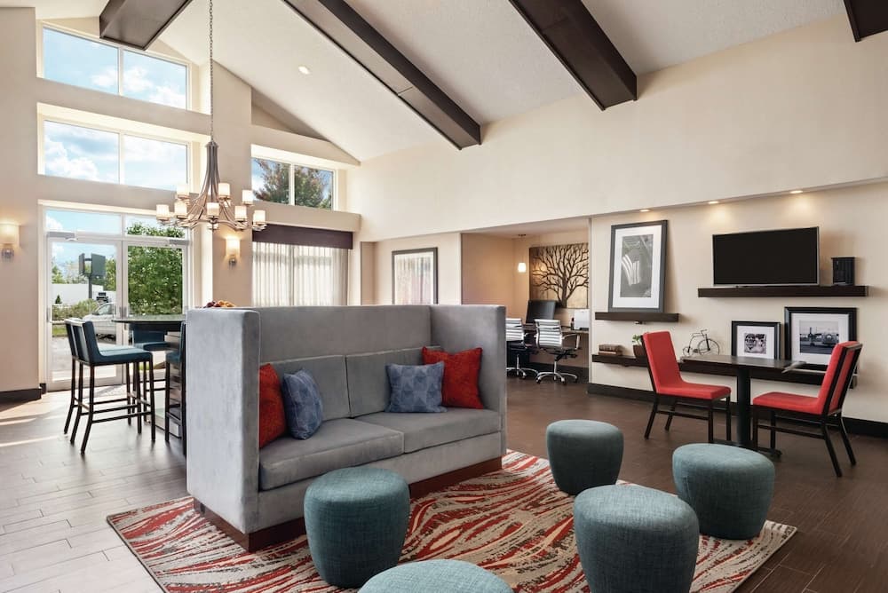 Hampton Inn & Suites Ft. Wayne-North property views in Fort Wayne, IN — gallery photo 3