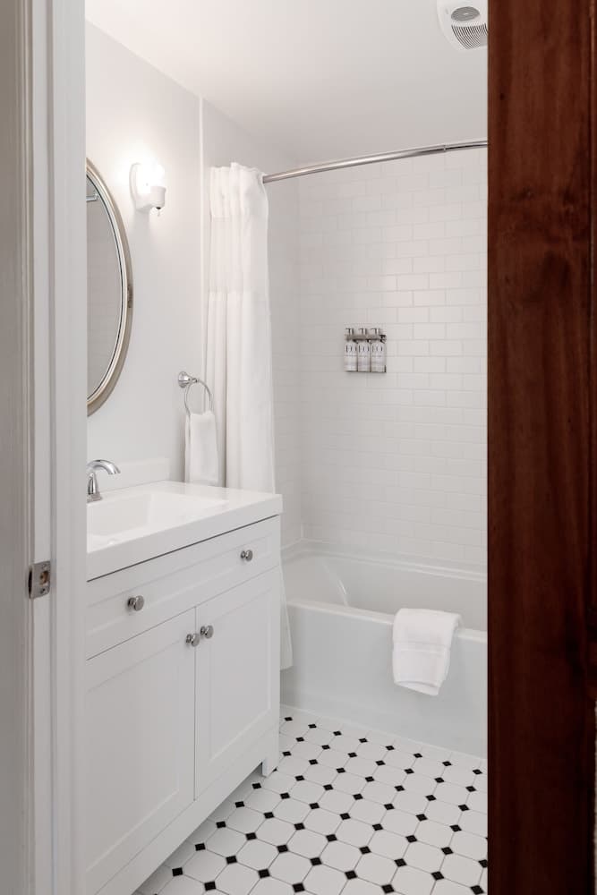 Lititz Springs Inn property views in Lititz, PA — gallery photo 3
