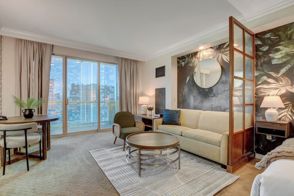 Blu Cashmere Suite property views in Las Vegas, NV — gallery photo 3