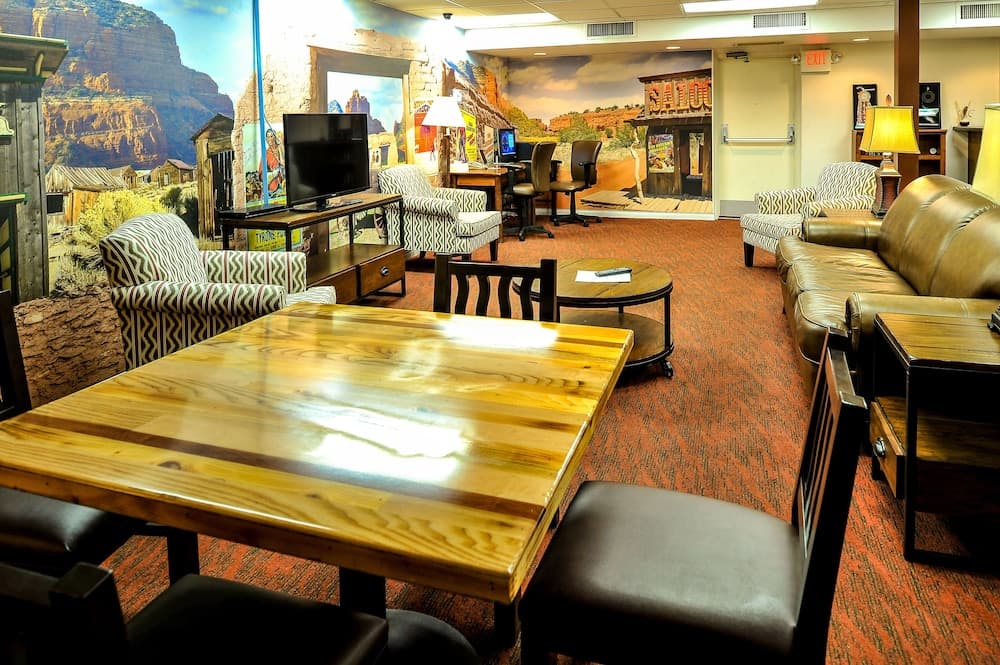 Bell Rock Inn interior in Sedona, AZ — gallery photo 2