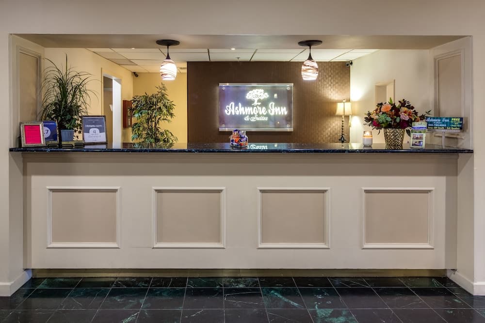 Ashmore Inn and Suites interior in Lubbock, TX — gallery photo 2