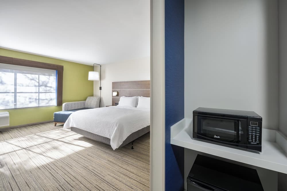 Holiday Inn Express & Suites Phoenix East - Gilbert by IHG gallery photo in Gilbert, AZ — image 5