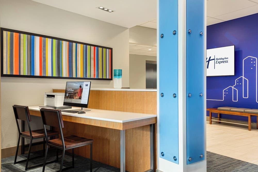 Holiday Inn Express & Suites Hayward - Castro Valley by IHG gallery photo in Hayward, CA — image 32