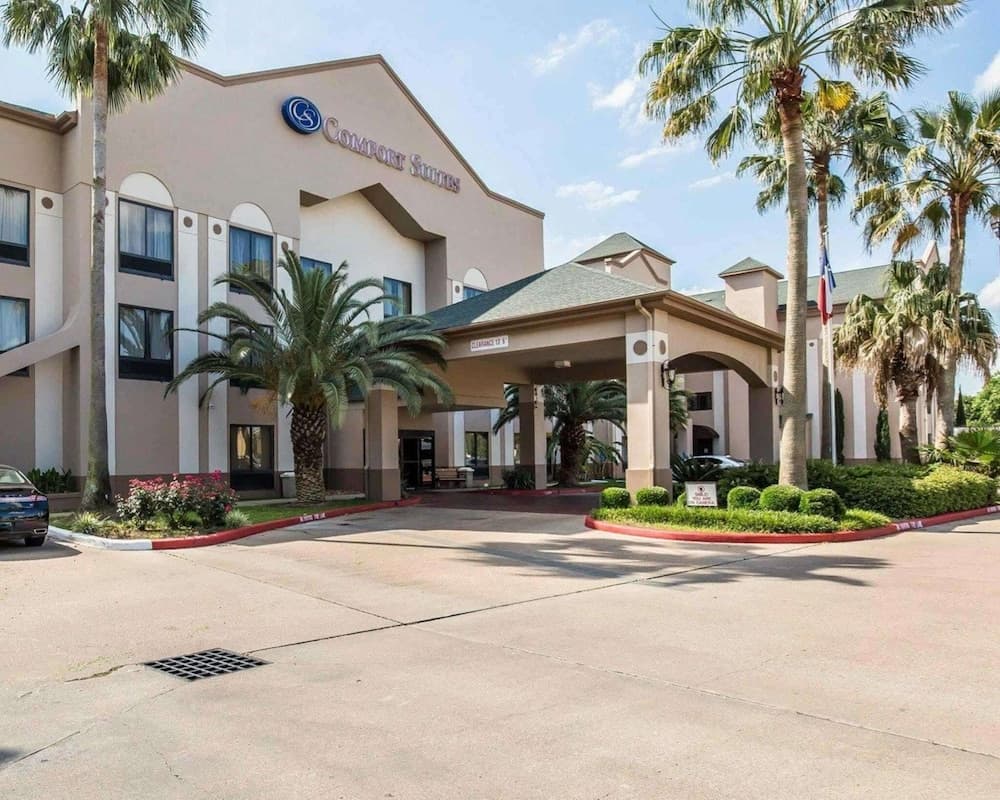Comfort Suites Stafford Near Sugarland featured exterior or lobby in Stafford, TX — similar hotel