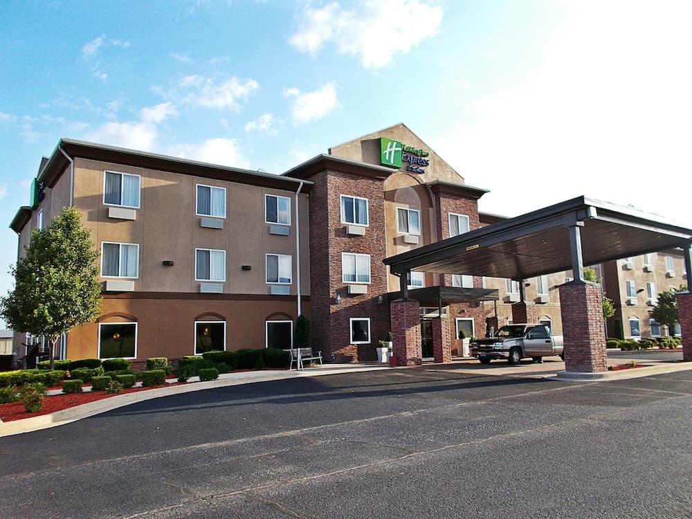 Comfort Inn & Suites Miami - Route 66 — hotel in Miami, Oklahoma