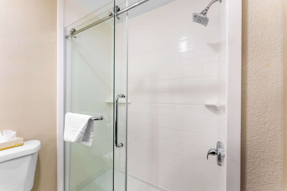 SureStay Plus by Best Western Reading North gallery photo in Reading, PA — image 7