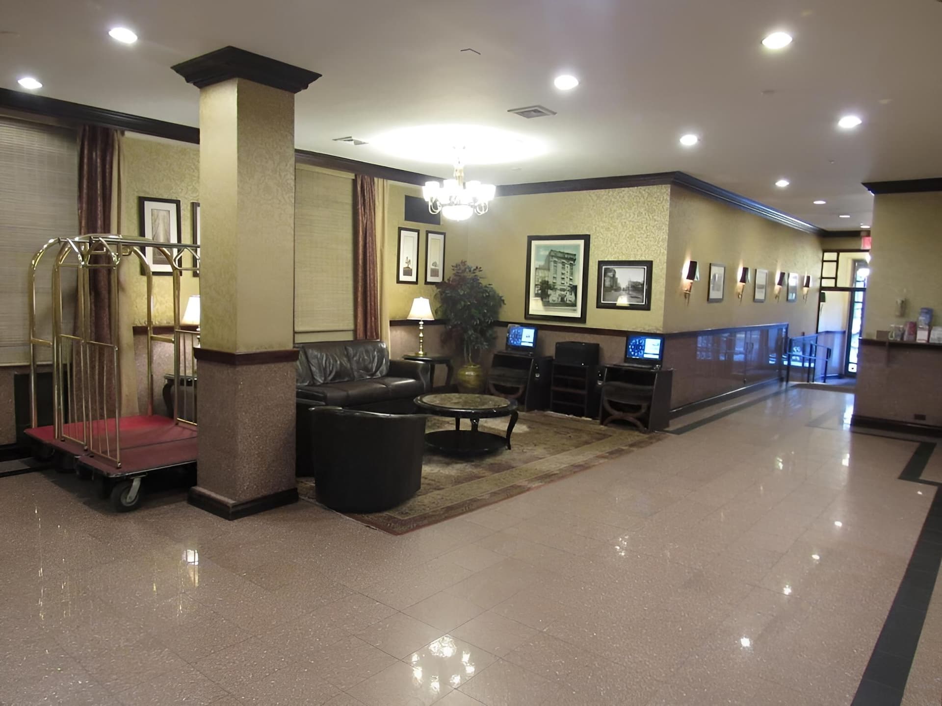 Hotel Newton property views in New York, NY — gallery photo 3